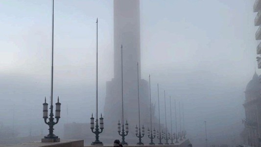 Tiempo en Rosario: alerta violeta por niebla
