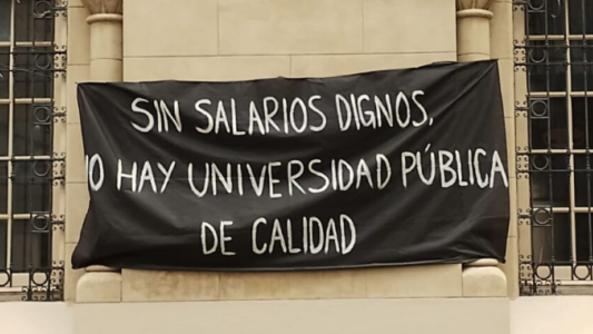 Semana de protestas en las universidades de Rosario por reclamos salariales