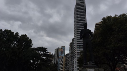 Lluvias ligeras y cielo nublado, domingo con viento y nubosidad