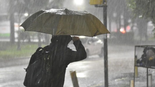 Tiempo en Rosario: alerta naranja por lluvias durante la mañana