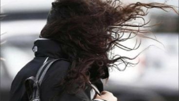 Tiempo en Rosario: jornada sin lluvias pero con alerta amarilla por vientos fuertes