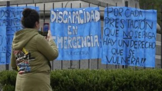 Familias celebran la aprobación de la ley de discapacidad