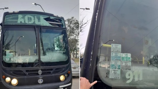 Atacaron a un colectivo policial en Santa Fe que trasladaba a detenidos