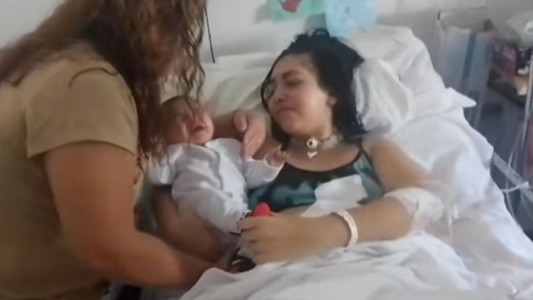 Tadeo, el bebé del milagro, vuelve a los brazos de su mamá tras un fatal siniestro vial