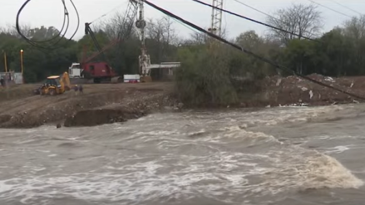 Ratner llevó tranquilidad por el caudal del Saladillo: “Se está marcando un descenso”