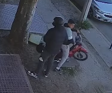 Zona norte: robaron dos motos en segundos y todo quedó grabado