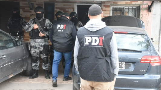 Cae organización narco en el cordón industrial: investigan a Prefectura y a la Asociación de Taxis