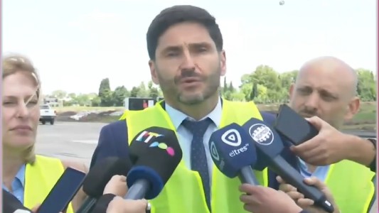 Pullaro recorrió obras en el aeropuerto de Rosario y defendió la inversión pública