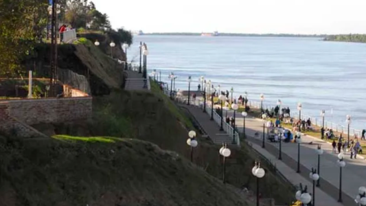 Buscan a un adolescente de 15 años que cayó al río Paraná en San Lorenzo
