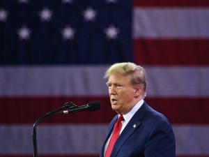 Trump califica al fentanilo como un “arma de destrucción masiva” en EE.UU.