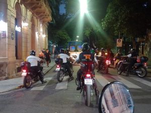 Retiro de cuidacoches y múltiples intervenciones en el espacio público durante el fin de semana largo