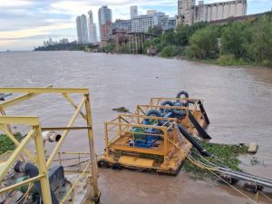 Camalotes en el río obligaron a frenar el bombeo en la planta de Aguas Santafesinas