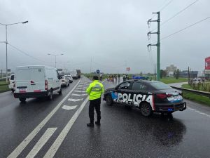 Corte total en el ingreso a Rosario por protestas sociales