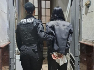 Joven conductora atropelló a ciclista, huyó y dio positivo en alcoholemia