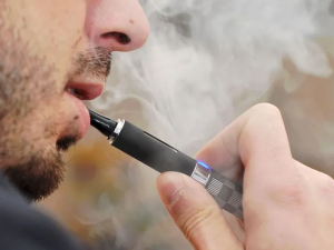 Vapeadores: el fin de la prohibición abre un nuevo debate sanitario