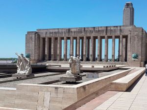 Las obras del Monumento Nacional a la Bandera estarán terminadas para el 20 de Junio