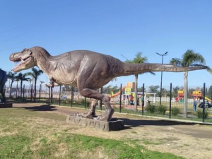 Puerto de las Infancias estrena “Tierra de Dinosaurios”: un parque temático a minutos de Rosario