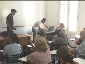 Plan FinEs 2026: abrieron las inscripciones en Santa Fe para terminar el secundario y ya hay récord de anotados