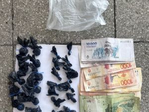Redada policial en la zona oeste de Rosario: detuvieron a un dealer que vendía drogas en la vía pública