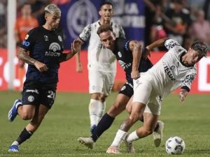 Se reprograman tres partidos del Torneo Apertura por el paro general de la CGT