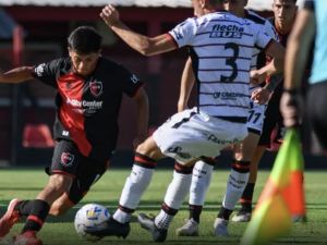 Lucas Bernardi vuelve a dirigir en reserva y Newell’s vence a Colón por 1 a 0