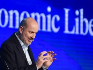 Sturzenegger aseguró que la reforma laboral alcanzará a todo el empleo privado