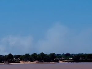 Otra vez fuego en las islas: el humo volvió a cubrir el cielo de Rosario