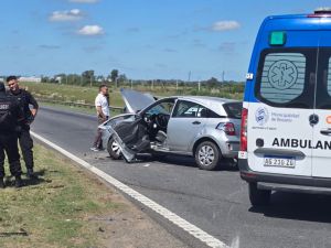Siniestro vial en la autopista a Buenos Aires: el helicóptero sanitario asistió a una conductora