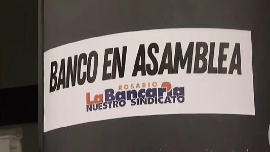 Cierre de sucursales del Banco Entre Ríos en Rosario: los bancarios reclaman por despidos