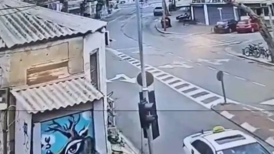 Nuevo ataque de Irán a Israel: así cayó un misil con submuniciones en pleno centro de Tel Aviv