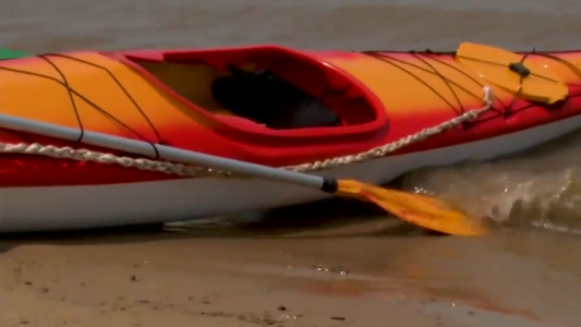 Prohíben a un deudor alimentario cruzar, amarrar embarcaciones y acampar en la isla