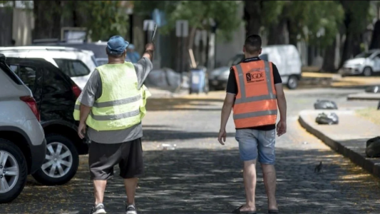 Santa Fe: Senado dio media sanción a la prohibición de los cuidacoches en la vía pública
