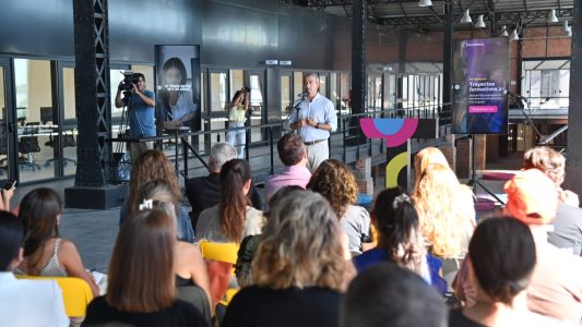 La UNR lanzó cursos de oficios digitales en la Tecnoteca