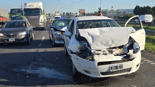 Choque en cadena en Circunvalación: frenaron para evitar atropellar a un perro