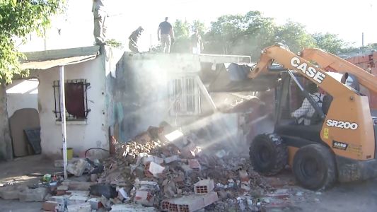 Derribaron un búnker de venta de drogas en Rosario: ya son 109 en toda la provincia