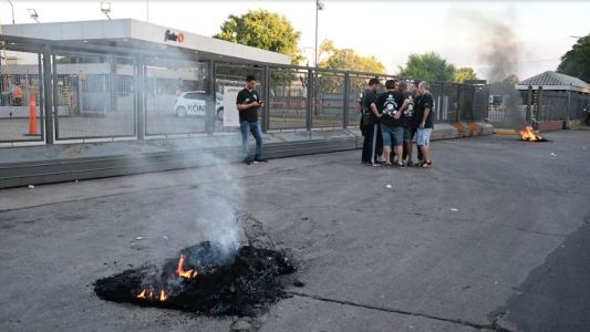 Denuncian a Javier Milei por omisión de denuncia por el supuesto delito de extorsión de Madanes Quintanilla