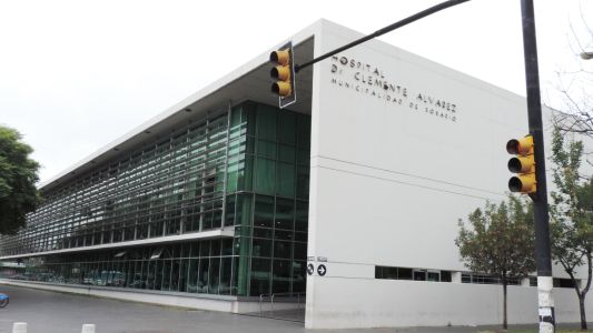 Estado de salud del vigilador que sufrió quemaduras durante un operativo policial