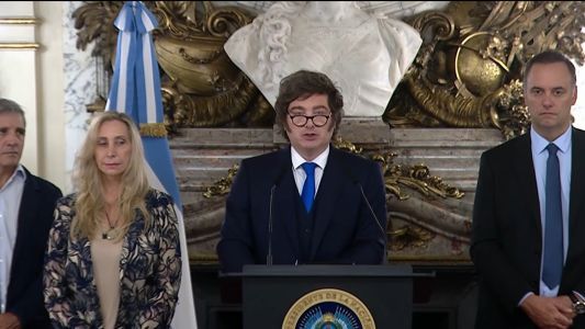 En cadena nacional, Javier Milei apuntó contra Cristina Kirchner y Axel Kicillof tras el fallo por YPF