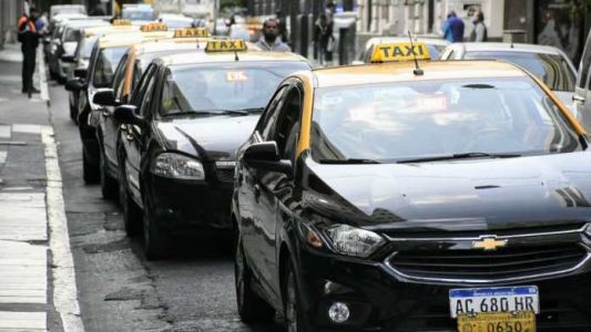 Proponen cambios en la tarifa de taxis con descuentos ilimitados en Rosario