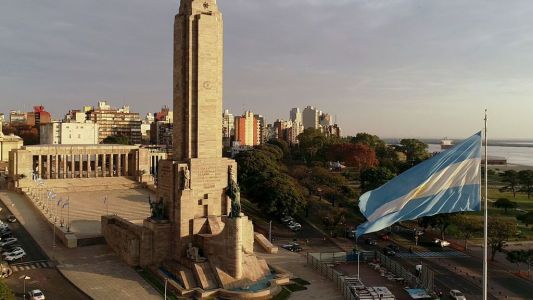 Alerta amarilla en Rosario: ráfagas de hasta 90 km/h y marcado descenso de temperatura