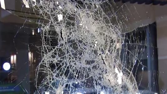 Destrozaron un vidrio para intentar robar un bar en Barrio Martin