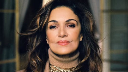 Falleció Nadia Farès, estrella del cine francés, tras un trágico accidente en una piscina de lujo