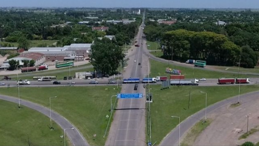 Pullaro celebró el traspaso de la A012: “Santa Fe se hará cargo de reparar la ruta clave de los puertos”