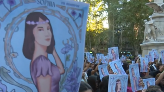 Familiares y amigos marcharon por el crimen de Sophia