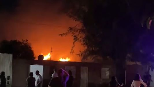 Perdió todo en un incendio y su vivienda corre riesgo de derrumbe