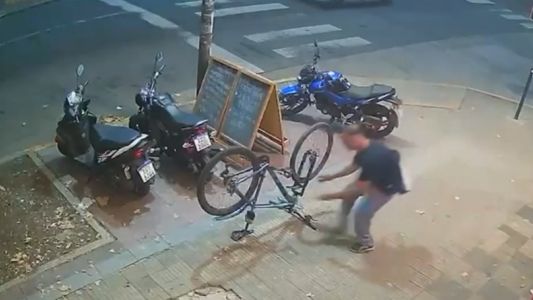 Robó una bicicleta en cuestión de segundos