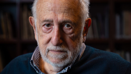 Murió Adolfo Aristarain, el cineasta argentino que marcó una era en la cultura de habla hispana