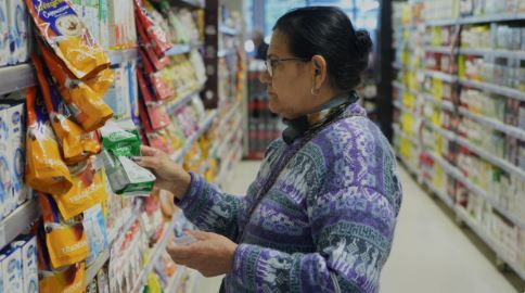 El endeudamiento y la morosidad de las familias para consumo básico supera los niveles de la pandemia