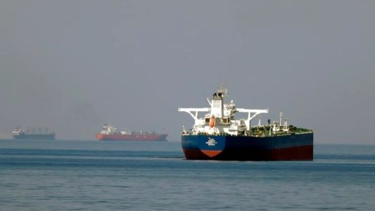 Irán vuelve a restringir el paso por el Estrecho de Ormuz