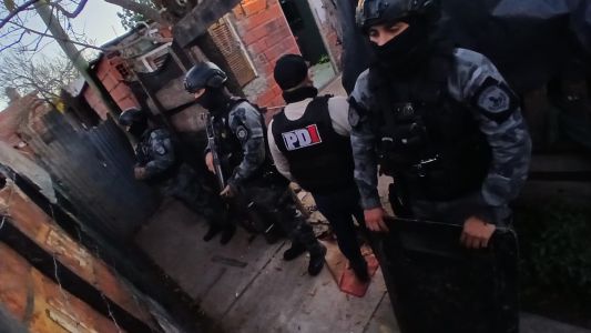 Tres detenidos en operativos por amenazas y abuso de arma en la zona noroeste